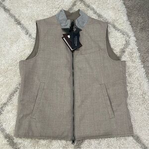 NWT Lucchese Bootmaker reversible vest size medium in tan color brand new